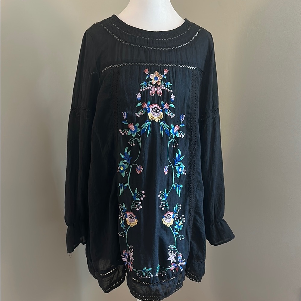 Umgee Embroidered Black Tunic Dress, Sz M